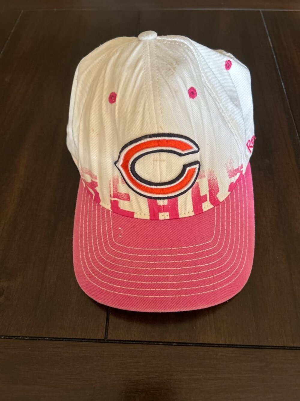 Chicago Bears Flexfit NFL Breast Cancer Awareness Cap White/Pink Embroidered Log - Picture 1 of 13